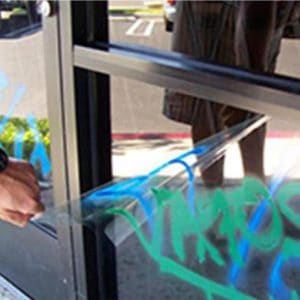 Anti-Graffiti Ultra Clear Lamination 01